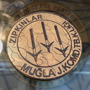 ZIPKINLAR MUĞLA JANDARMA KOMANDO TABURU BİRLİK ARMASI