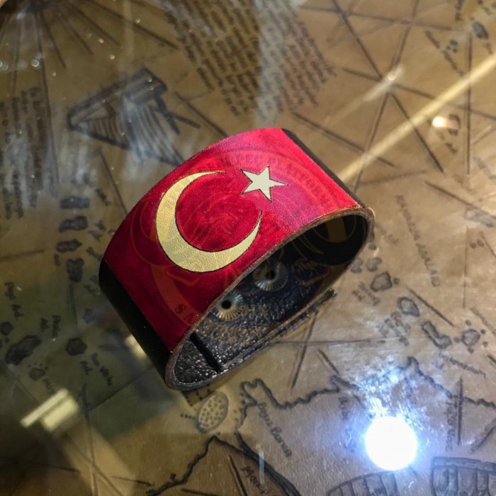 BAYRAK BİLEKLİK SİYAH 3X22