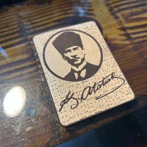 ATATÜRK KRAVATLI İMZA PEÇ